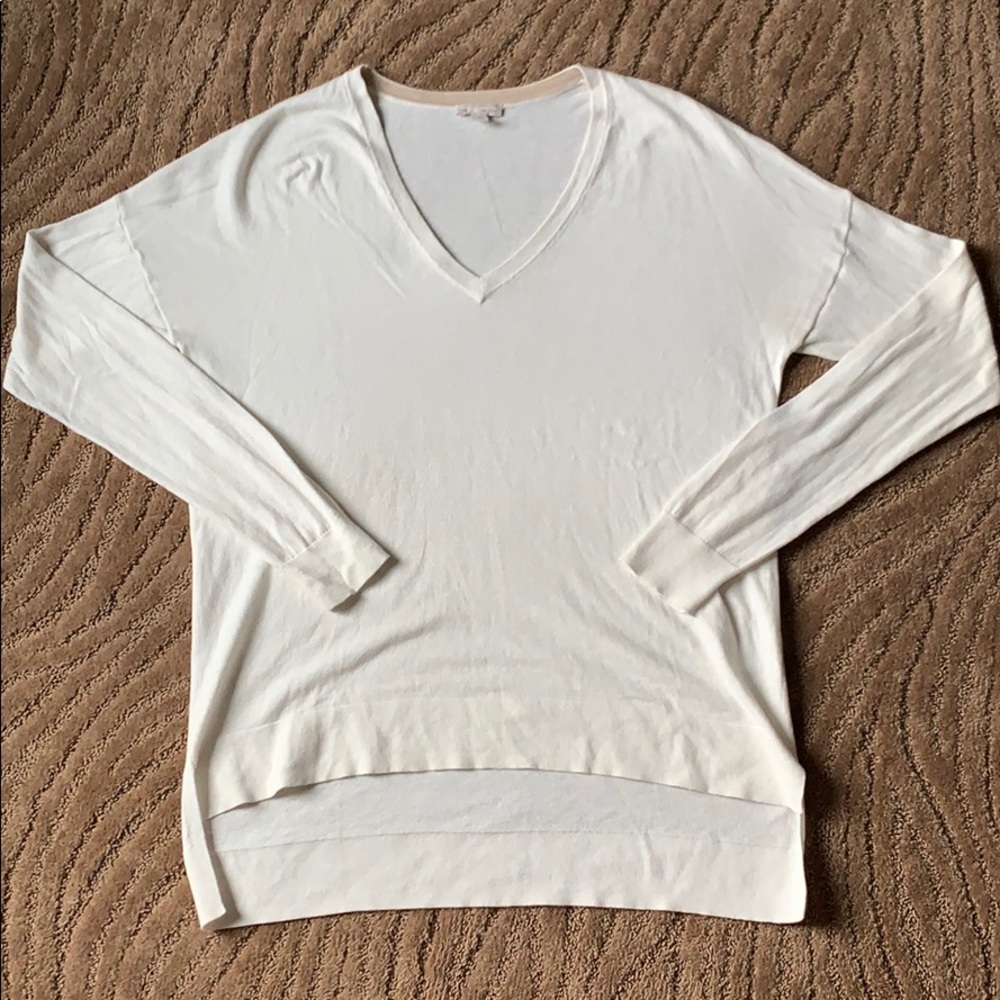 GAP Oversized V-Neck Ivory Sweater, Medium.